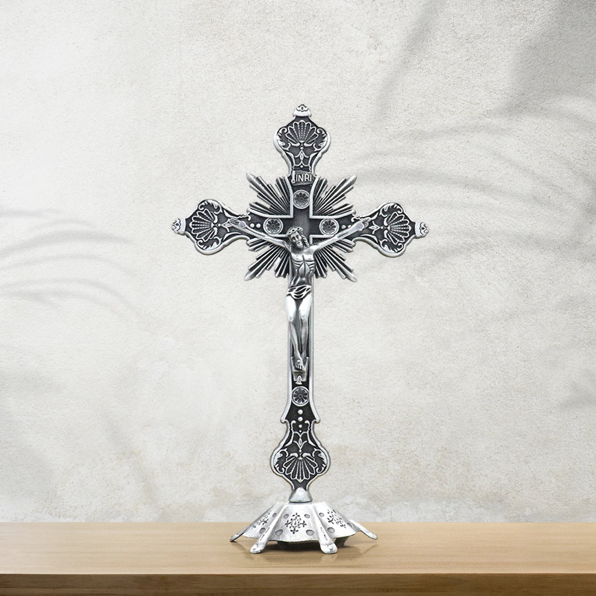 Crucifixo_de_Mesa_em_Liga_Metalica
