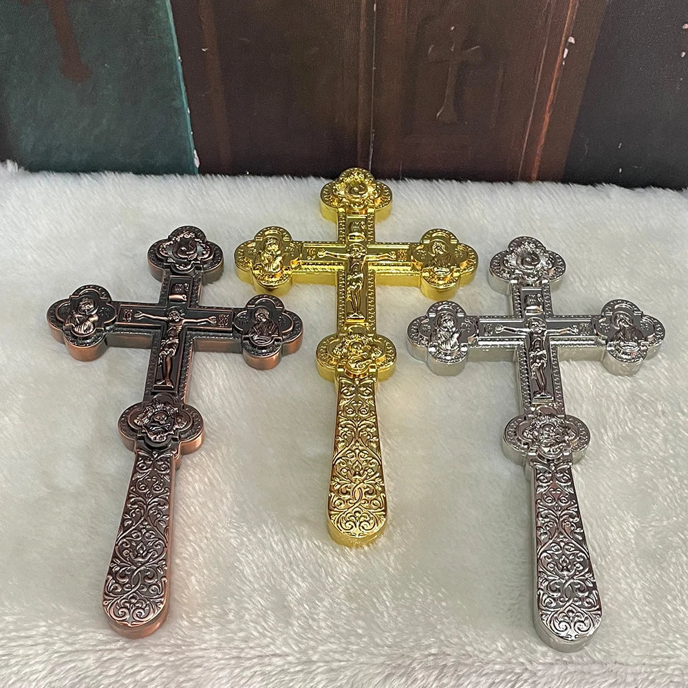 Cruz_Ortodoxa_Russa_em_Metal