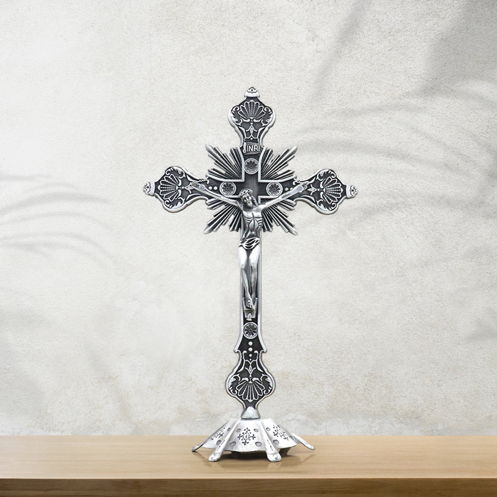 Crucifixo_de_Mesa_em_Liga_Metalica