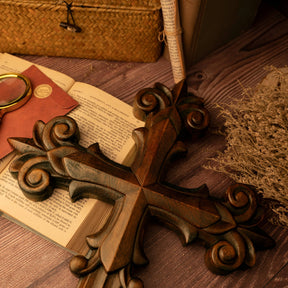 Cruz_Decorativa_de_Parede_em_Madeira