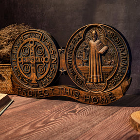 Placa_da_Medalha_de_Sao_Bento_em_Madeira