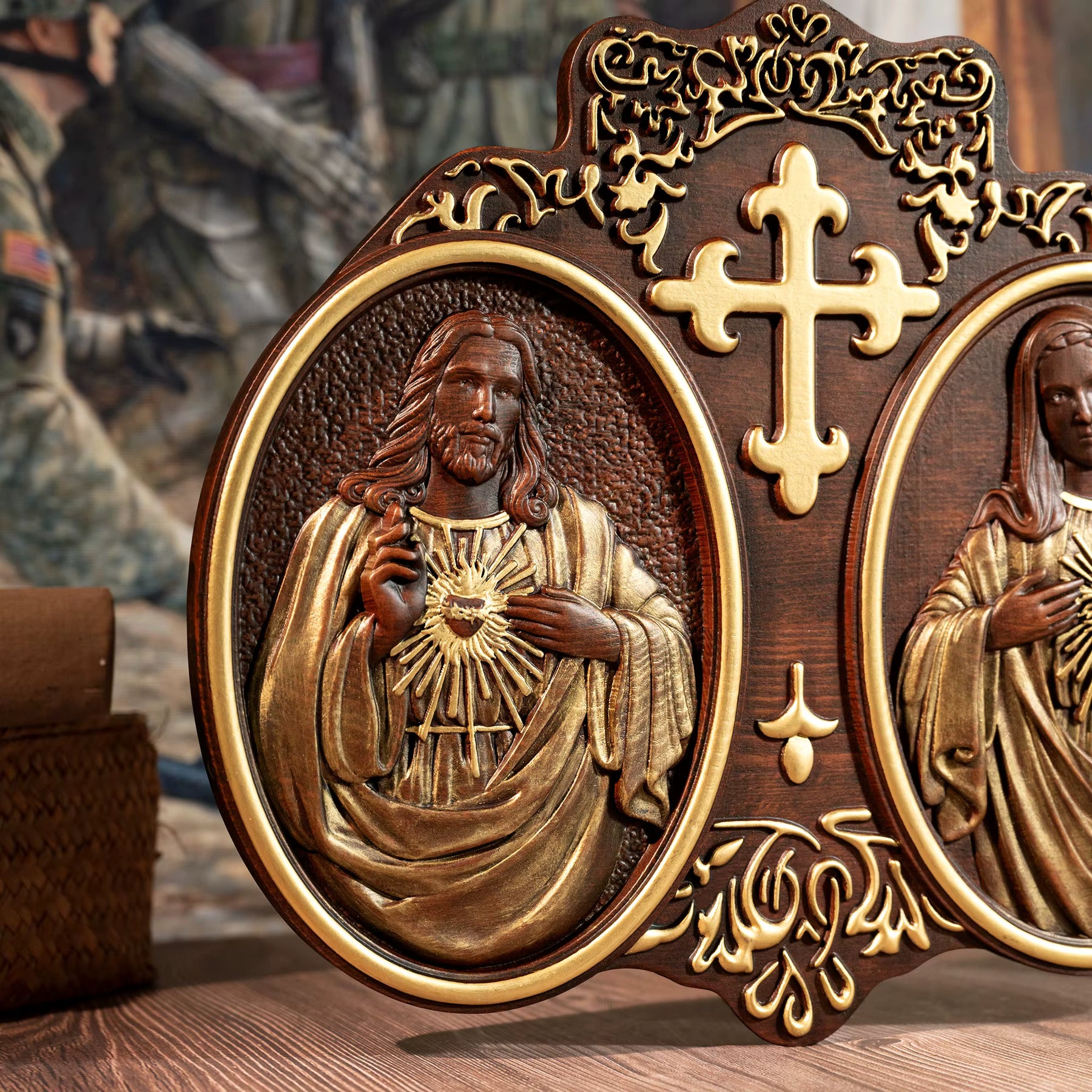 Placa_dos_Tres_Coracoes_Sagrados_em_Madeira